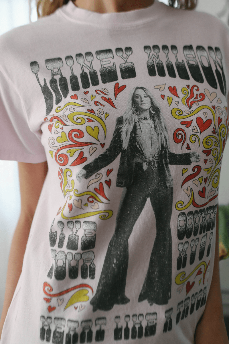 Lainey Wilson Heart Like a Truck Concert Tee-3